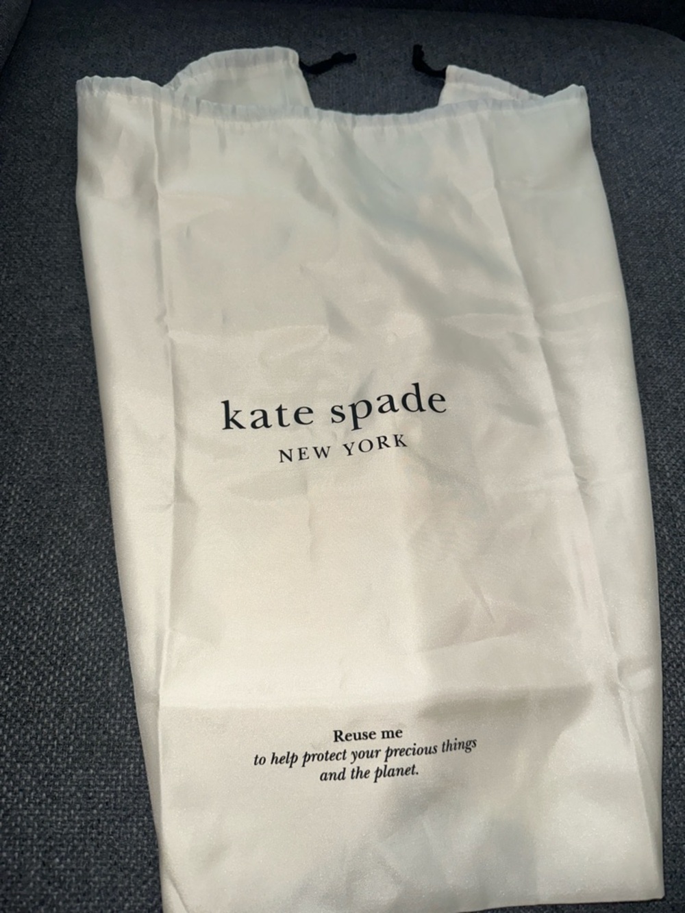 kate spade Cream and Black Logo Drawstring Dust Bag